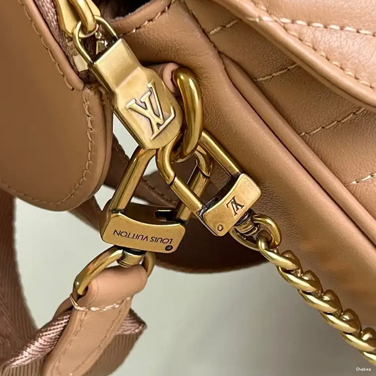 2408YA0094 LV Bags 0531